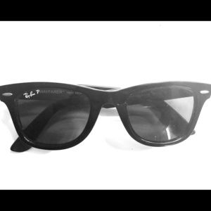 Authentic Woman’s Ray-Ban Wayfarer sunglasses